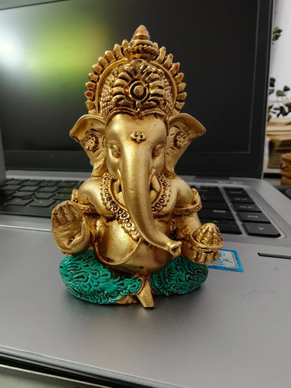 Shree Ganesha™ Divine Blessings Idol – Premium Gold Finish (Pack of 2)